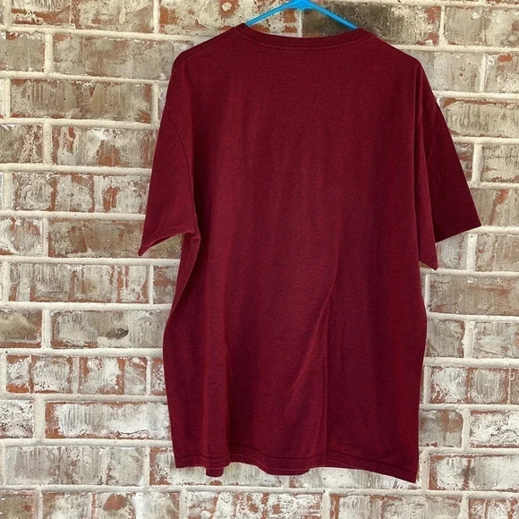 Marvel Deadpool Face Maroon T-shirt - Picture 4 of 6